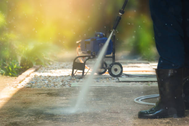 Professional Pressure Washing Services in Roseville, MN